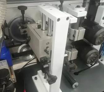 Автоматический кромкооблицовочный с узлом предварительной фрезеровки STARTEDGE LM-360